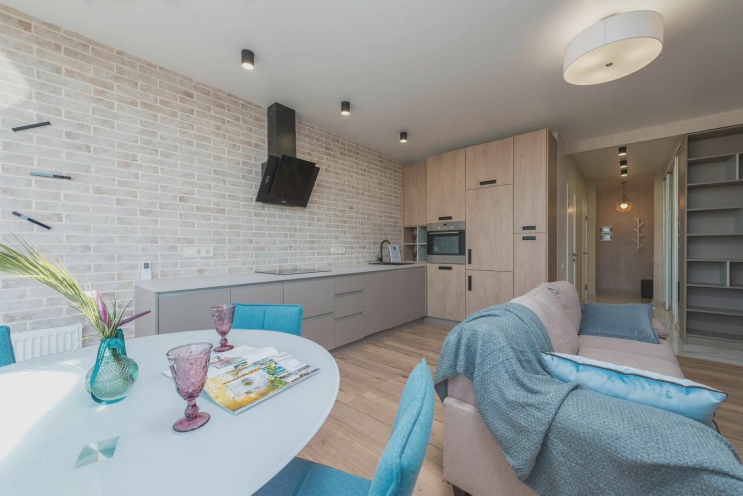 Команда Cruizackinv готова помочь с выбором программы